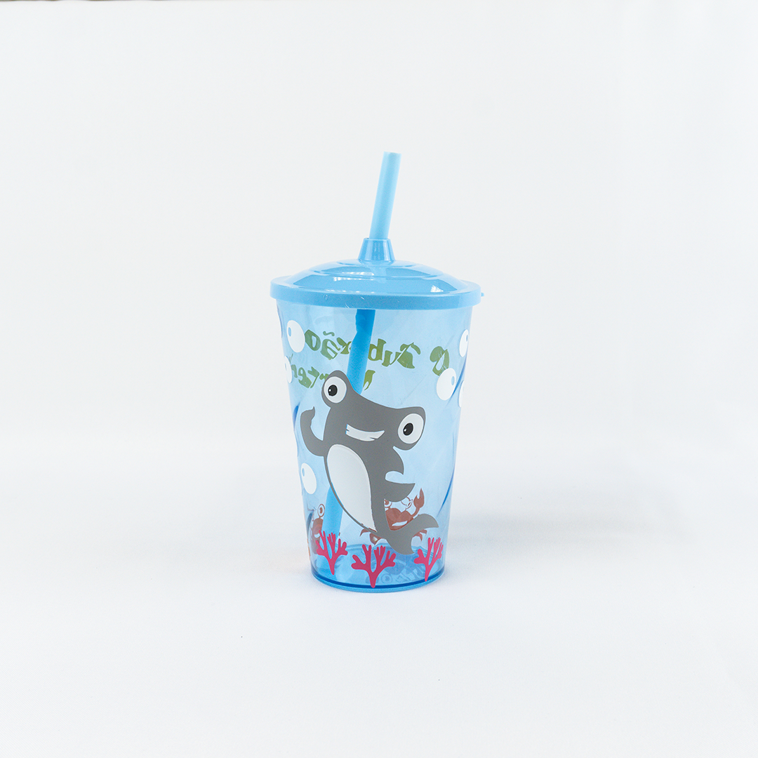 Copo com tampa e canudo O Tubarão Martelo 500ml